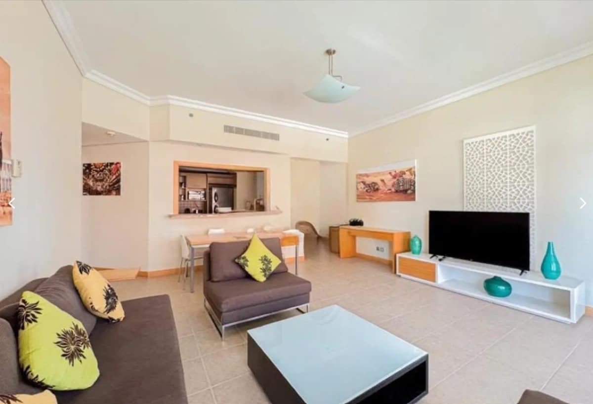 FURNISHED | BEACH ACCESS | SPACIOUS 3