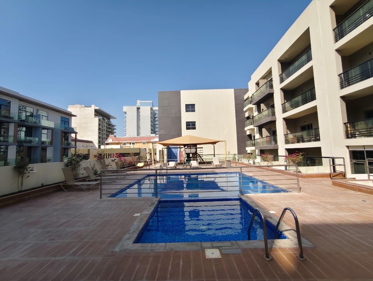 Bright 2BR | City View | Ready to Move In