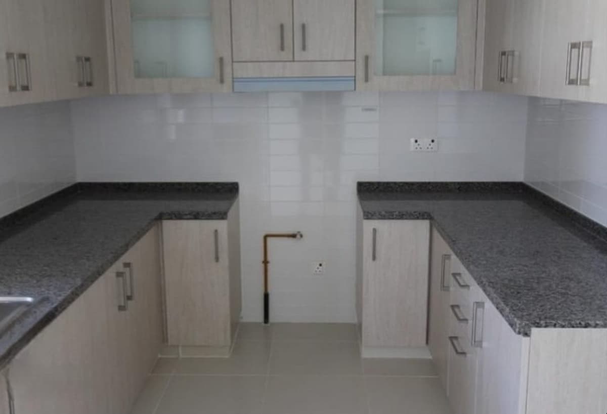 Corner Unit | Un-Furnished | Ready to Move 3