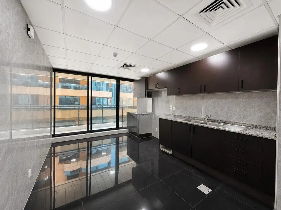 2BHK + Balcony || Huge Size with All amenities || Prime location Ready to Move 4