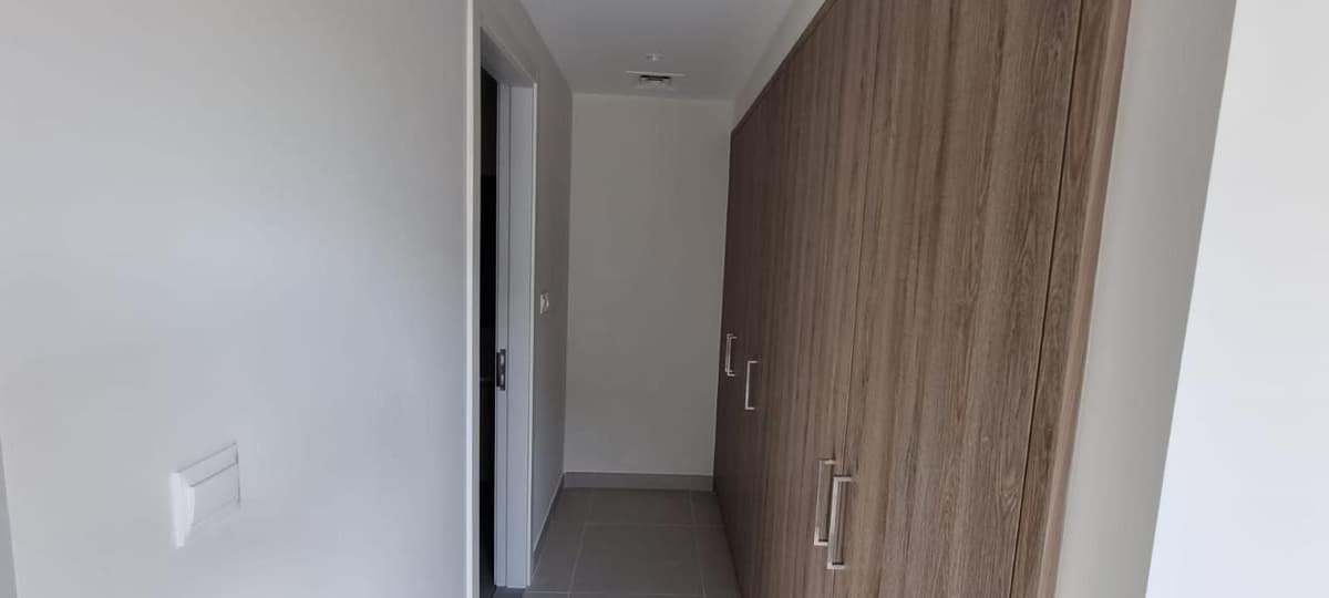 Single Row Villa | Spacious Layout | Unfurnished 5