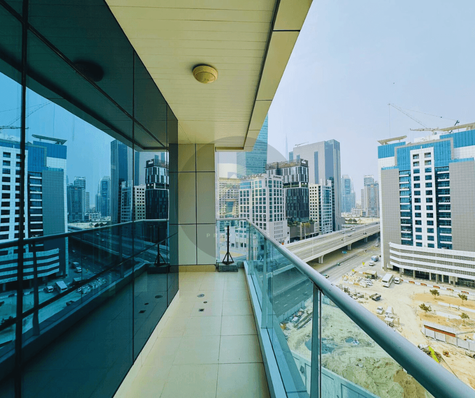 Spacious 2-Bedroom Apartment in Business Bay - Unfurnished, Bright, and Airy