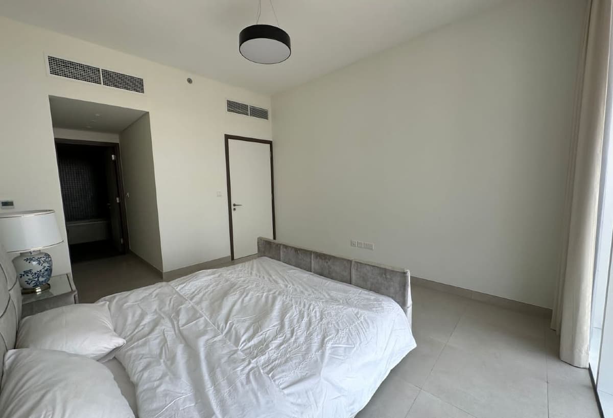 Spacious | Great Location | Fully Furnished 5