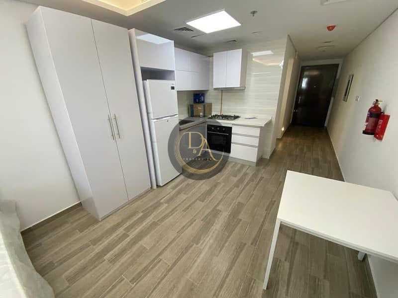 SPACIOUS STUDIO AVAILABLE FOR RENT IN LAYA MANSION JVC 4