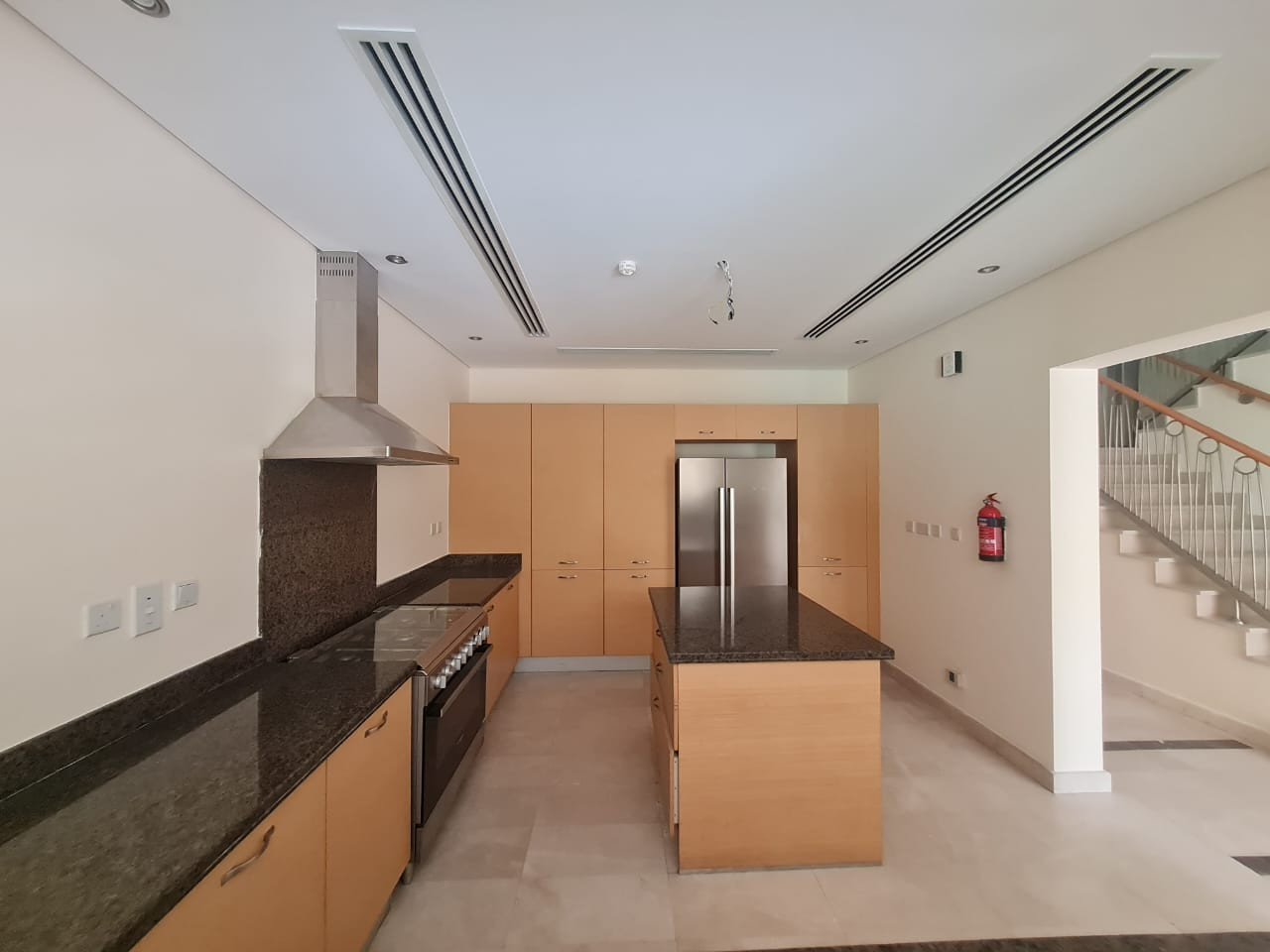PRIME LOCATION - TYPE A - CORNER UNIT 4