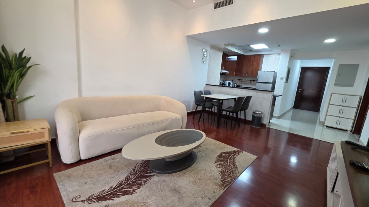 FURNISHED 1 BHK | NEAR METRO | HIGH FLOOR