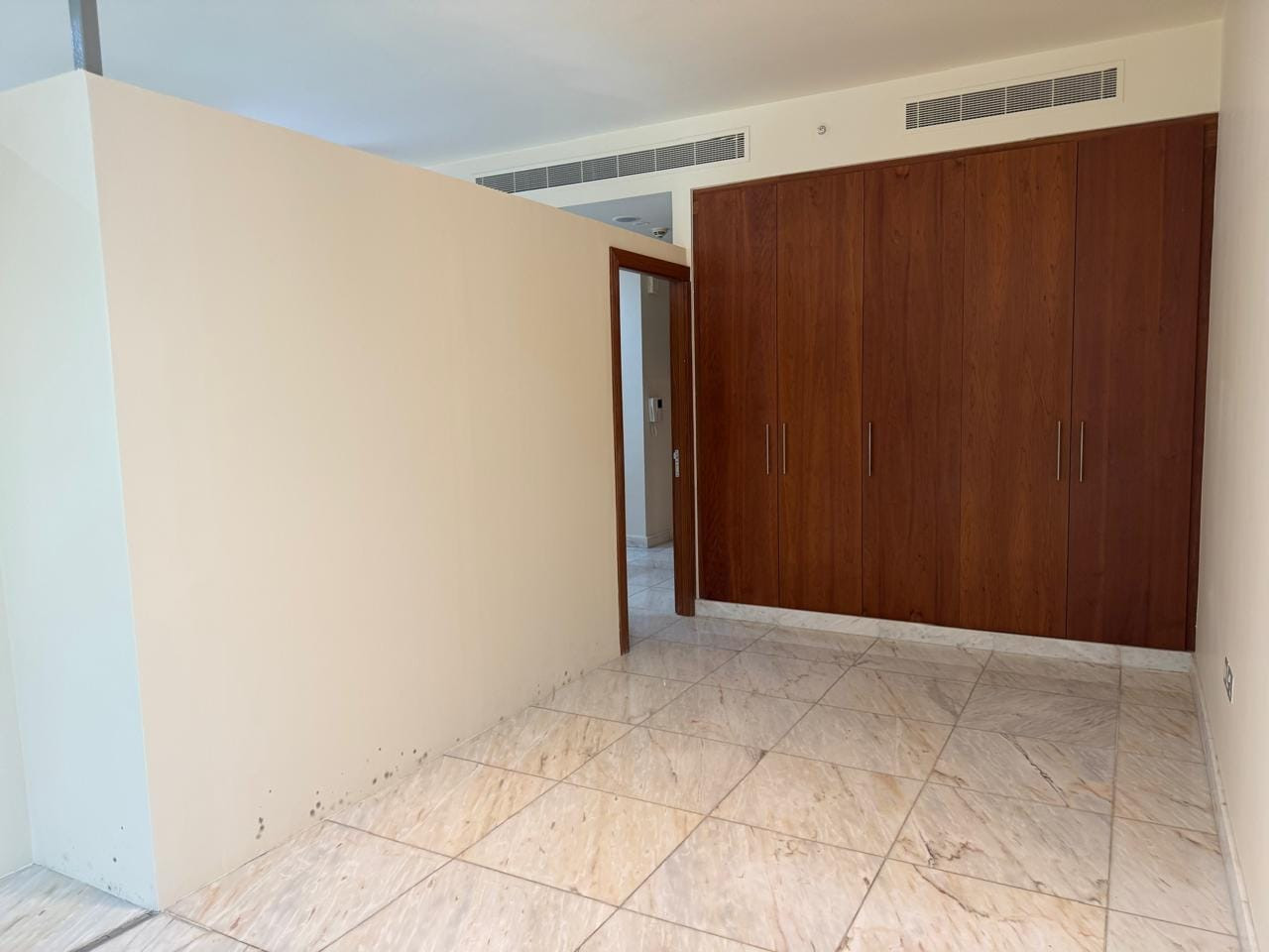 Dont Miss Out | Studio Converted |Ready To move 5