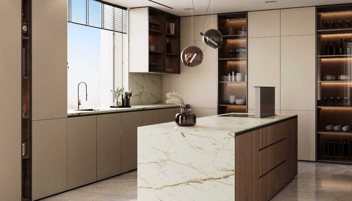 TOP FLOOR | GOLF AND EMIRATES CITY VIEW | Luxury Living 2