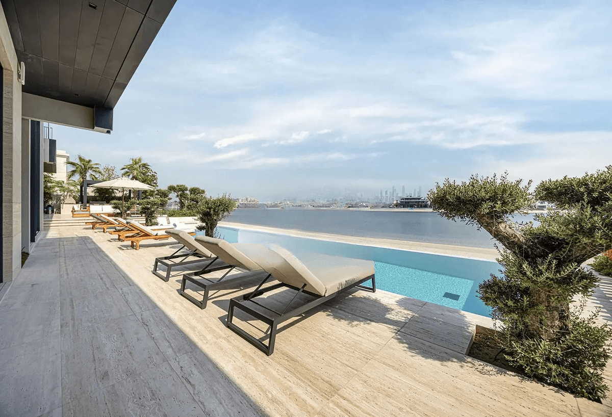 Palm Jumeirah Ultra Luxury Villa! 4