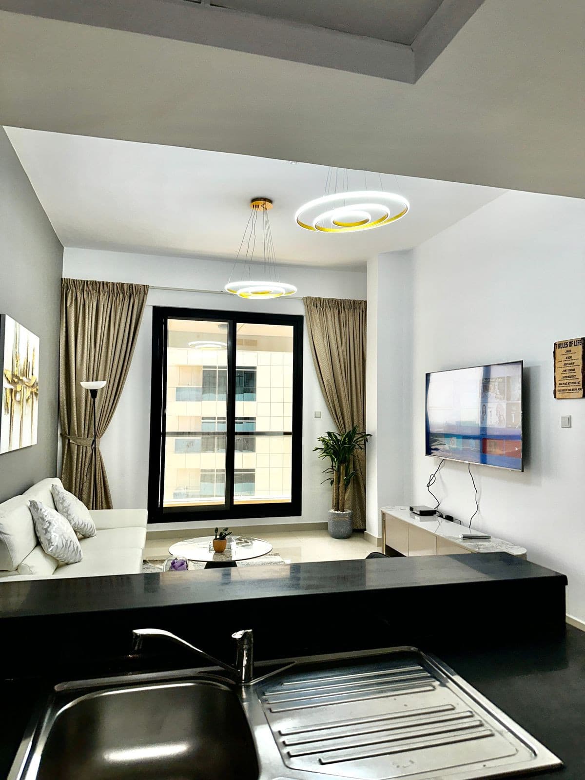 Balcony | Vacant | Furnished | Upgraded 2