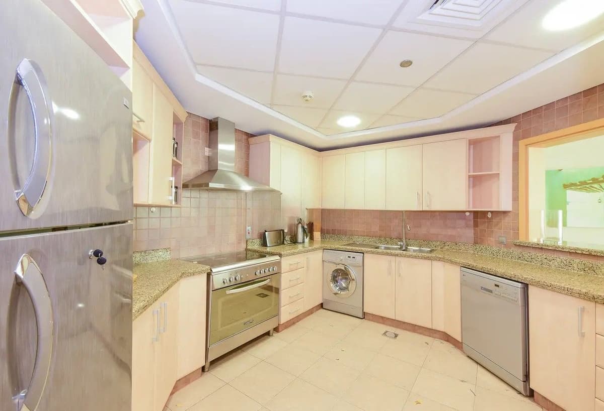 Skyline Living | Spacious 3BR | Palm Jumeirah 3