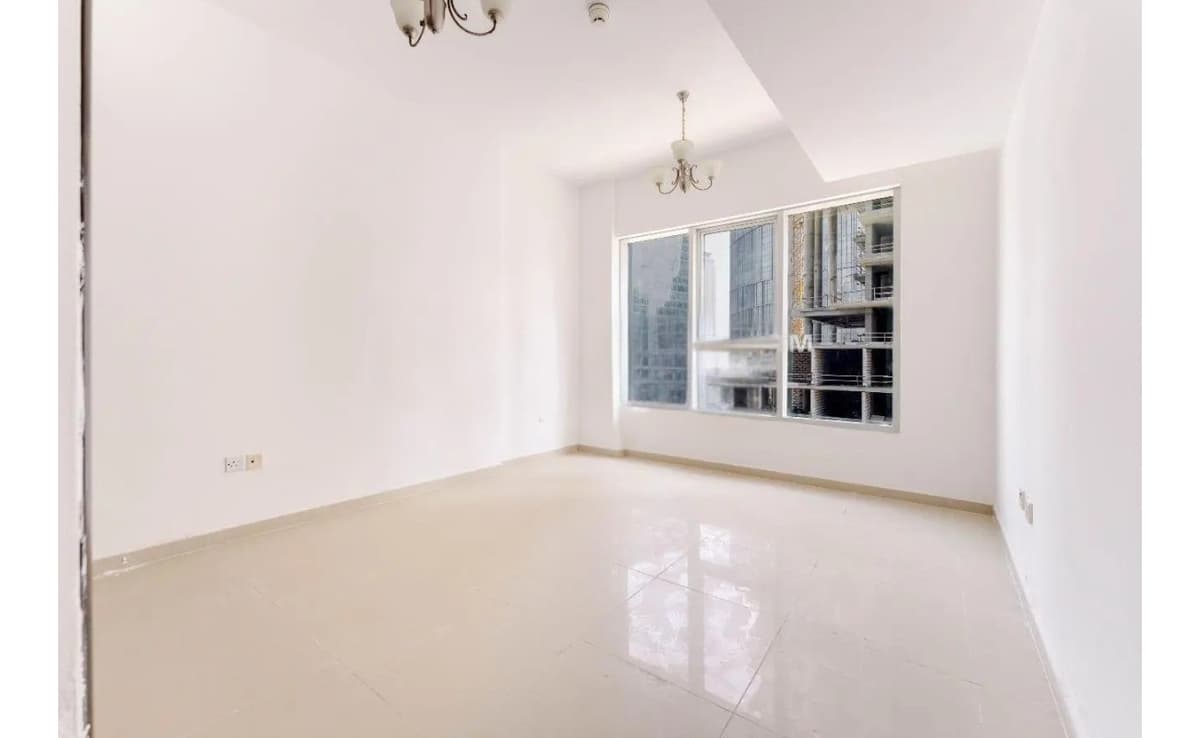 Vacant | Unfurnished | Near Metro | Mid Floor 2