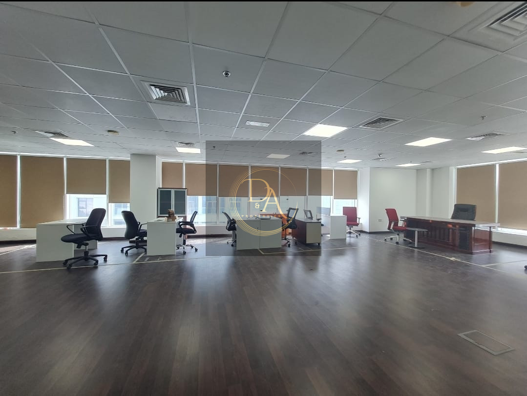 Business Bay| Bright fitted| Corner| Middle floor