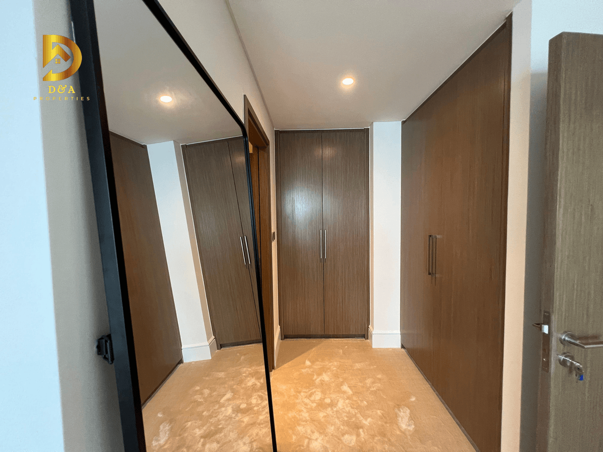 Stunning burj view 3Bed Room 4
