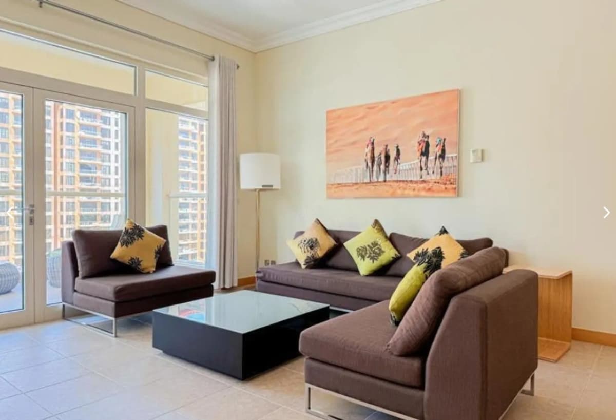 FURNISHED | BEACH ACCESS | SPACIOUS 4