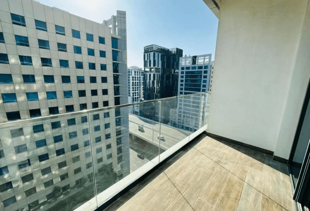 Spacious Studio | Unfurnished | Prime Location 3