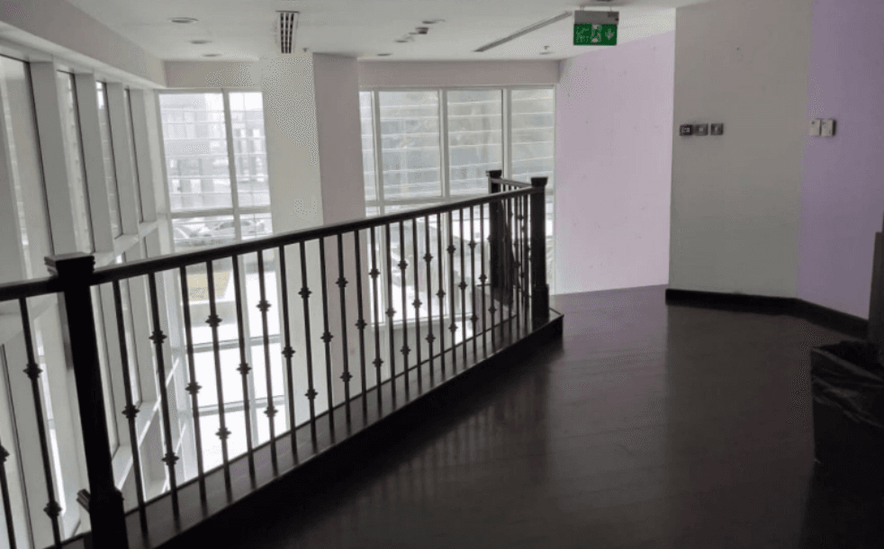 Prime Retail Shop | High Footfall | Near Metro
