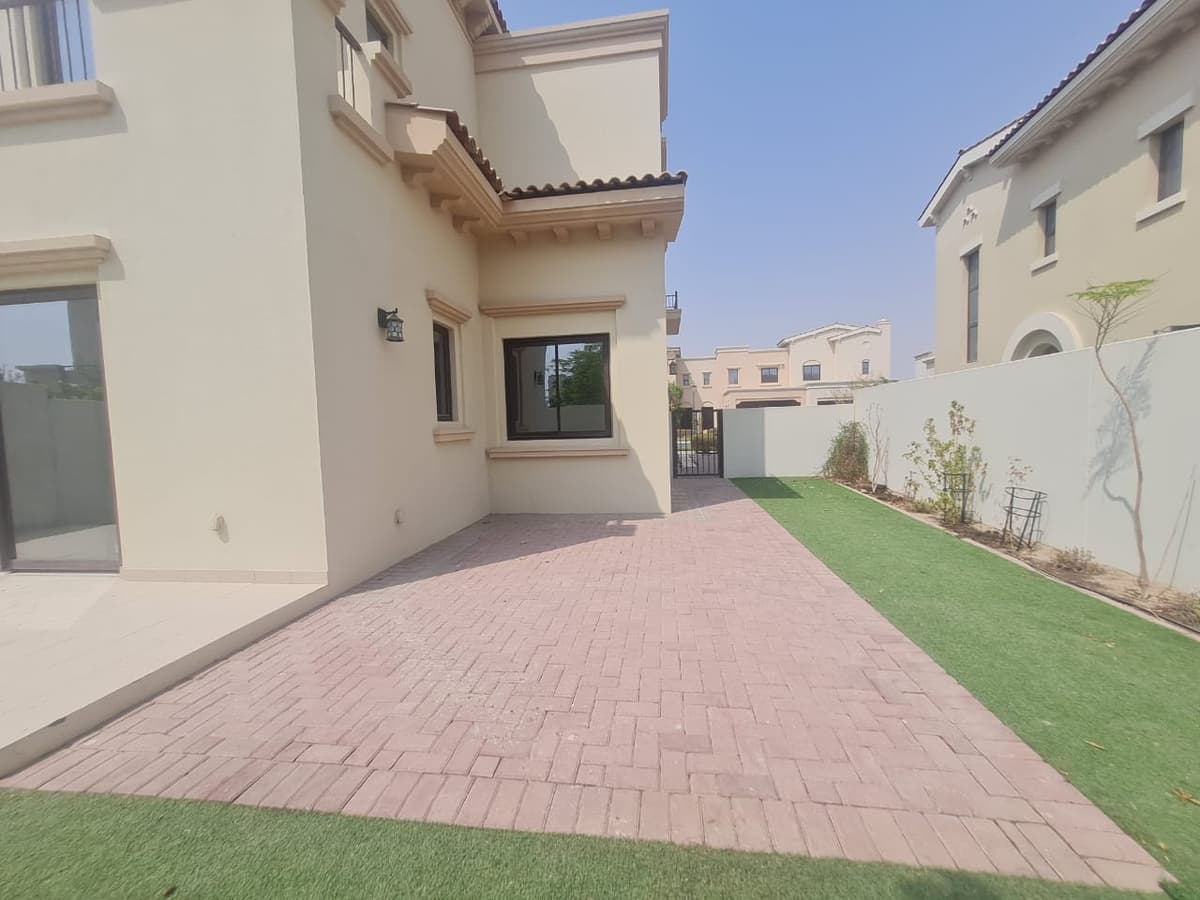 Prime 4BR+Maid Villa| Exclusive | Near community 2