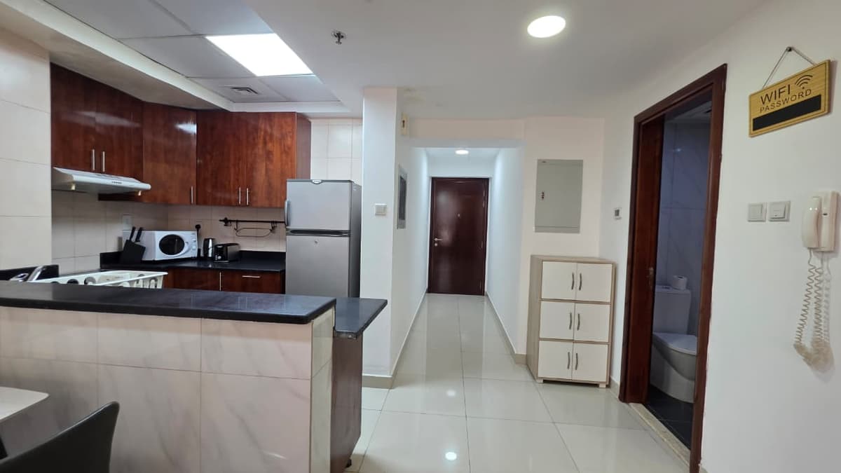 FURNISHED 1 BHK | NEAR METRO | HIGH FLOOR 5
