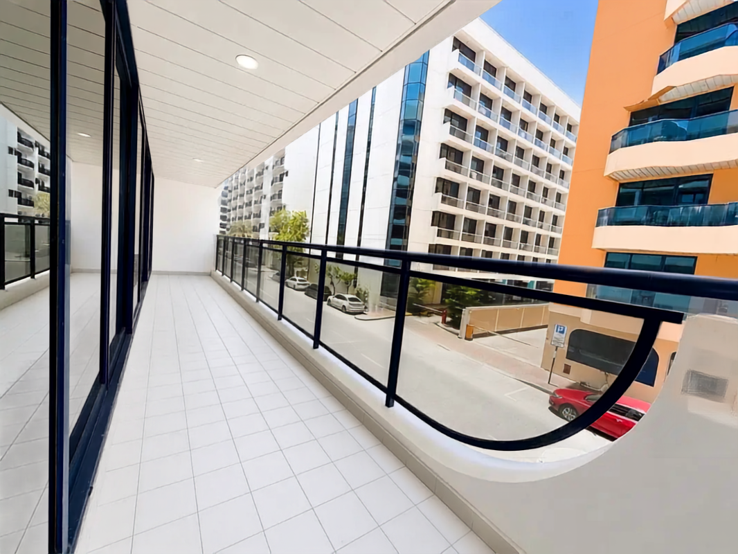 2BHK + Balcony || Huge Size with All amenities || Prime location Ready to Move