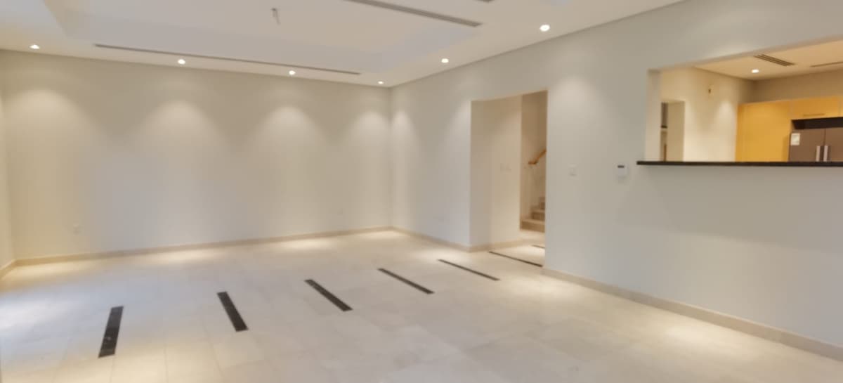 1 Month Free| Type A | Exclusive | Prime location| Upgraded 5