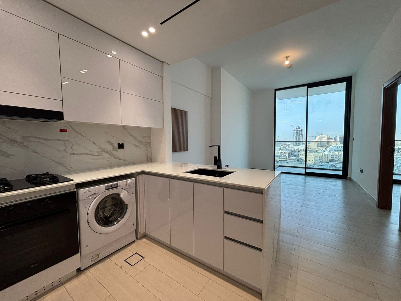 HIGH FLOOR | CHEAPEST | BRAND NEW | SPACIOUS