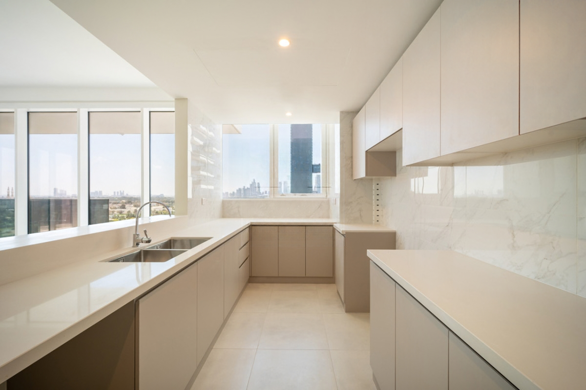 Luxurious 2BHK| Panoramic City & Park Views | Huge Layout 2