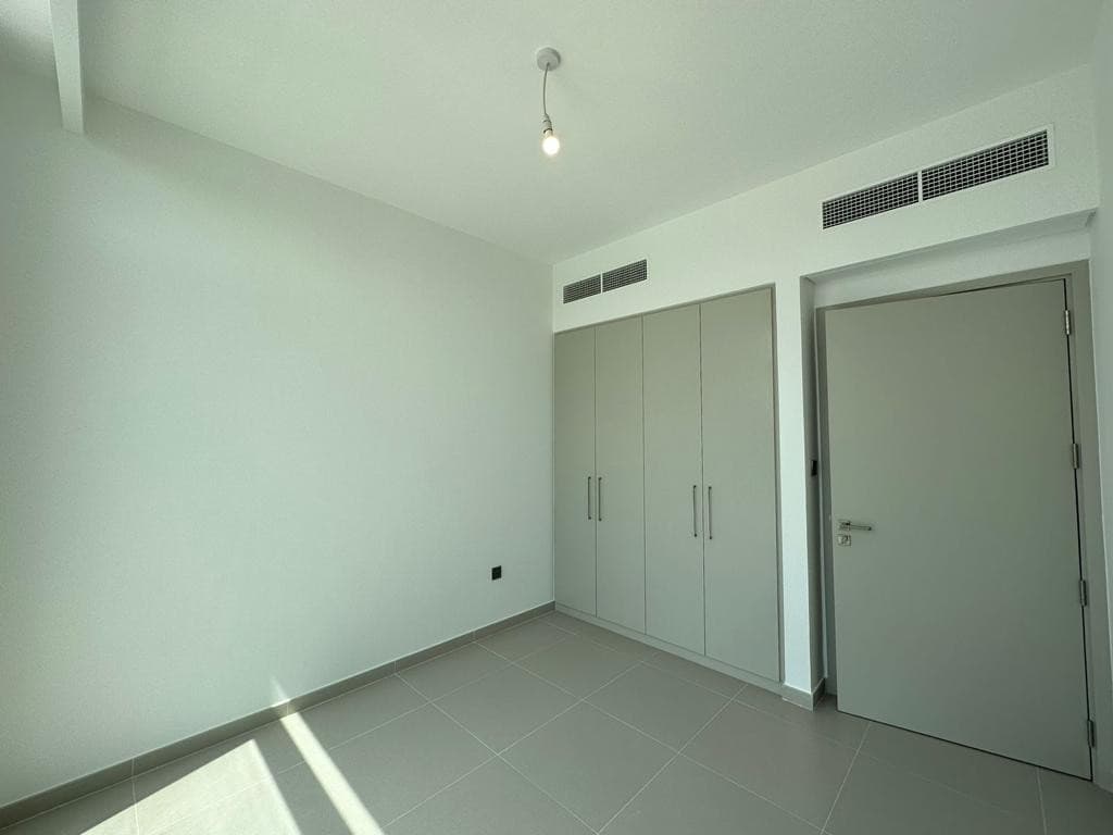 Single Row 4BR Townhouse | Walk to Pool, Park & Ranches Souk | Rented 3