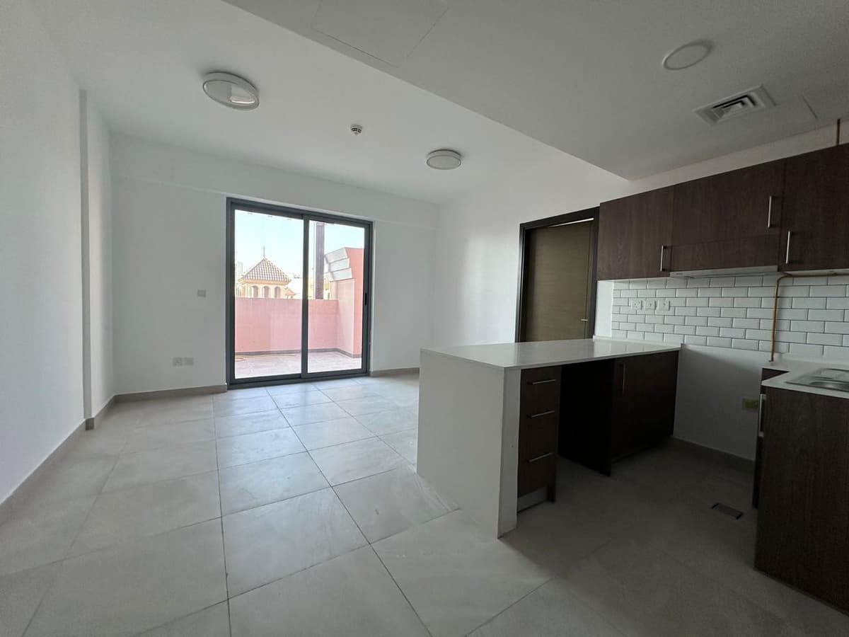 Selling 1 BHK Ready Apartment 4