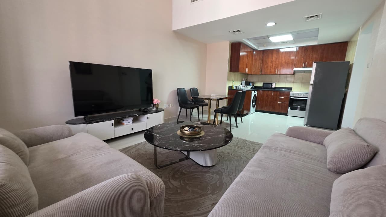 FULLY FURNISHED I HIGH FLOOR I MARINA VIEW